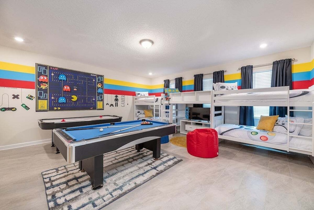 10br Storey Lake Home w/ Game Room, Pool & Spa Near Disney