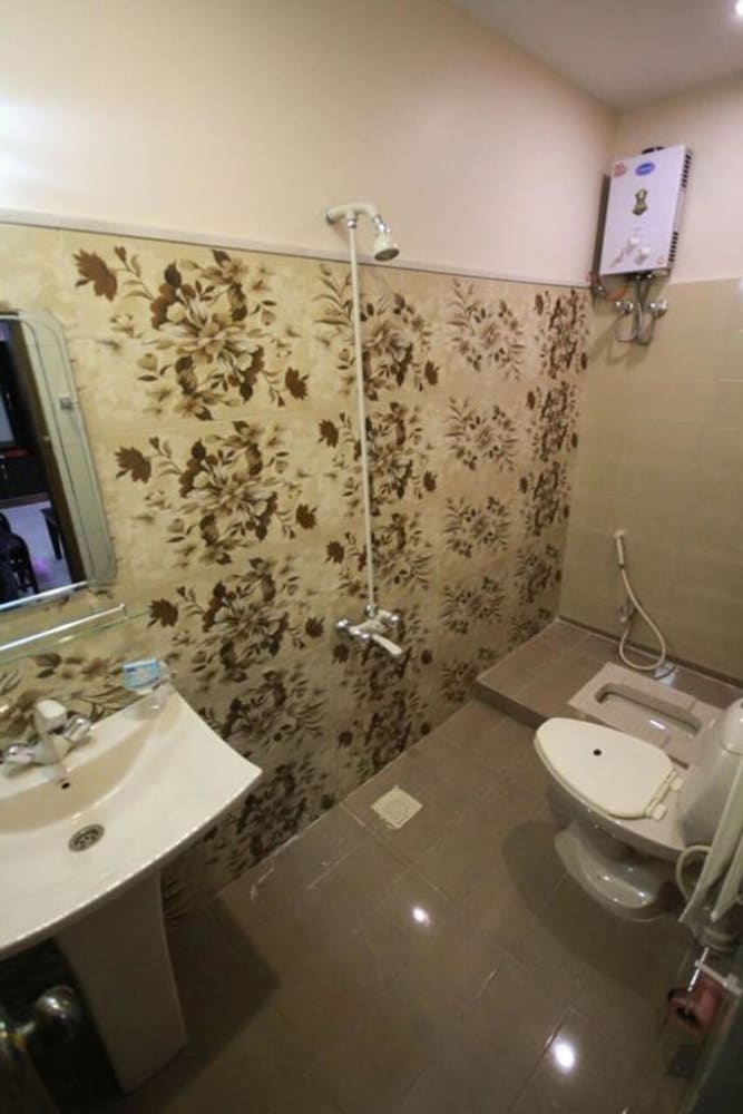 Kehkashan accomodation