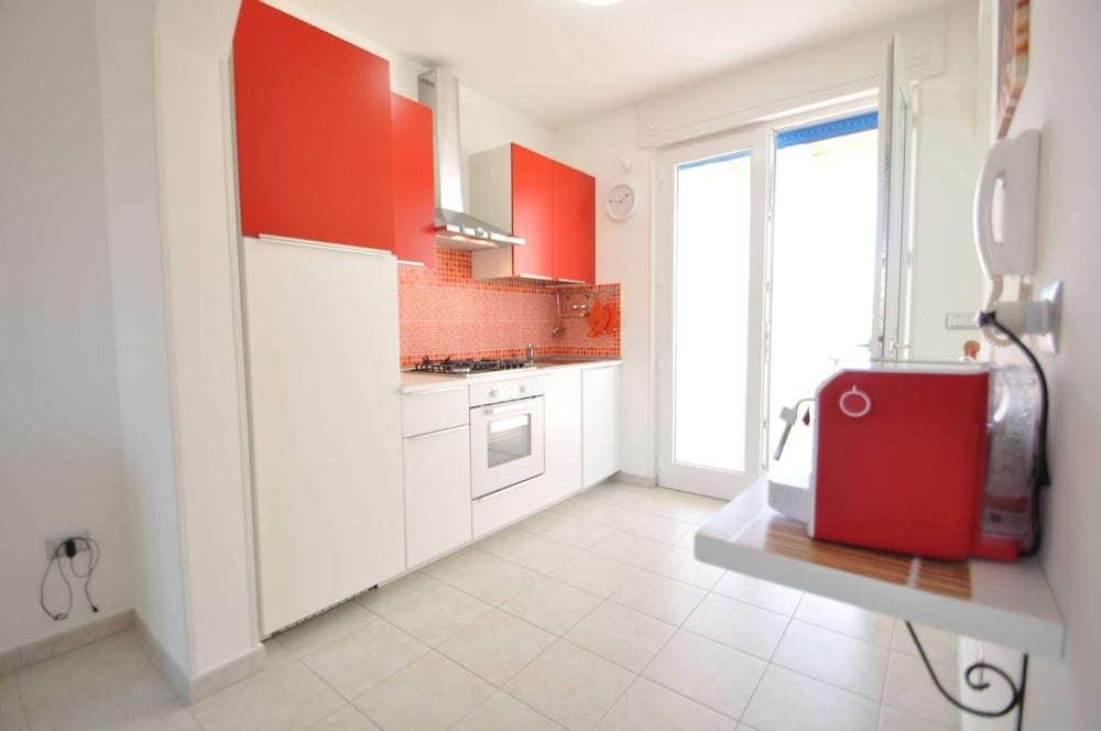 Villa Sacher Sleeps 12 Just 100 Metres From the sea