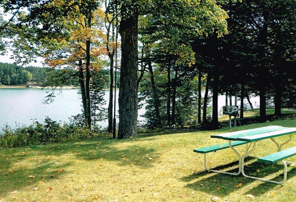 Dixon Lake Resort