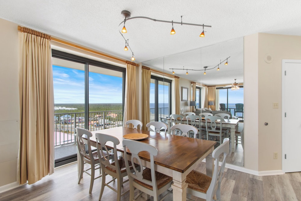 Windward Pointe 1506