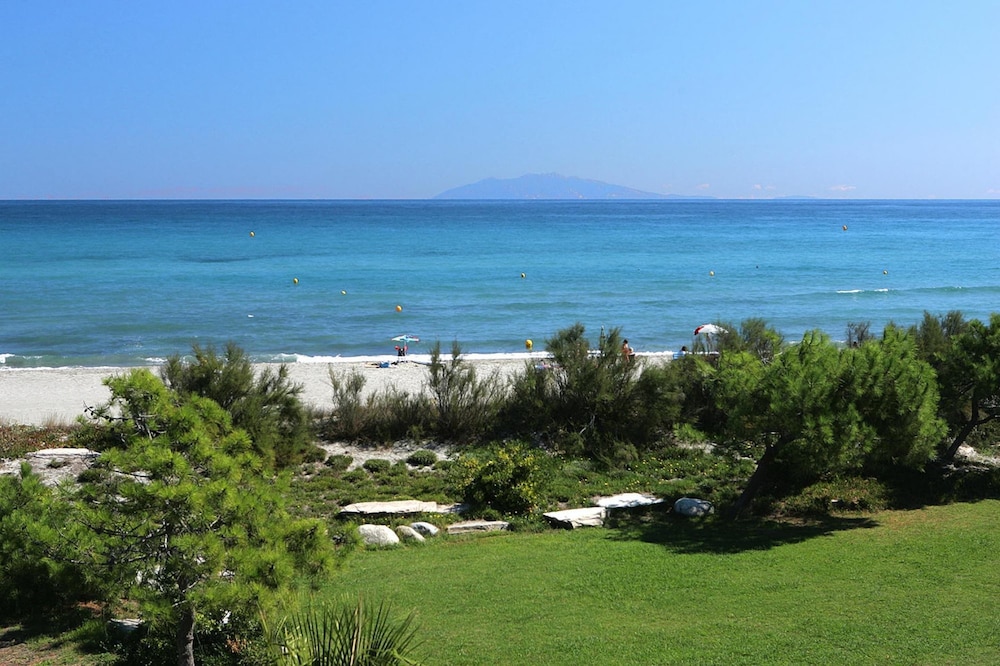 Apartment by Lido Beach & Biguglia Lagoon