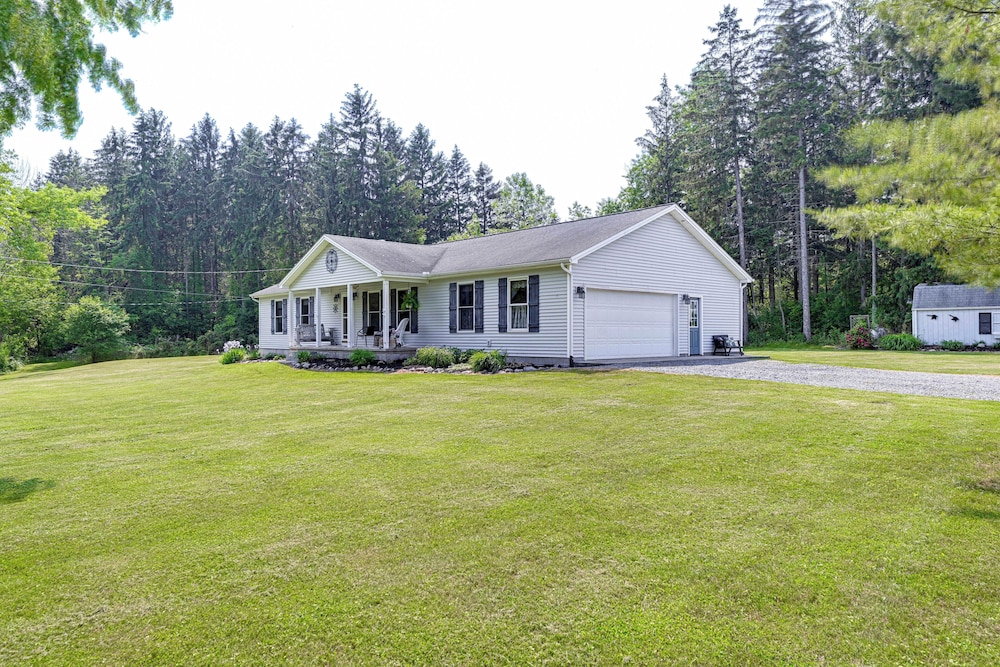Peaceful Family Home Near Cayuga Lake State Park
