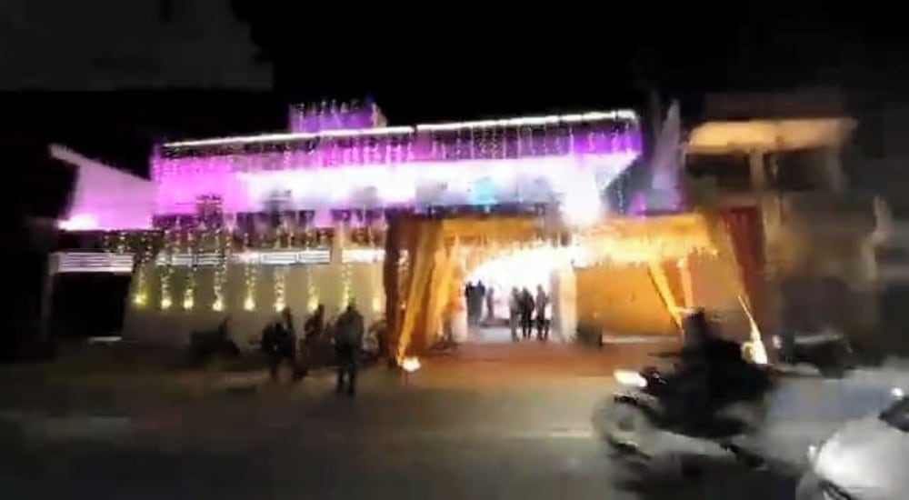 Hotel MeenakshI Palace Kanpur
