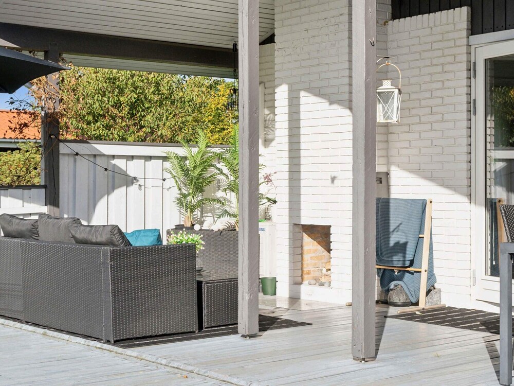 5 Star Holiday Home in Dronningmolle