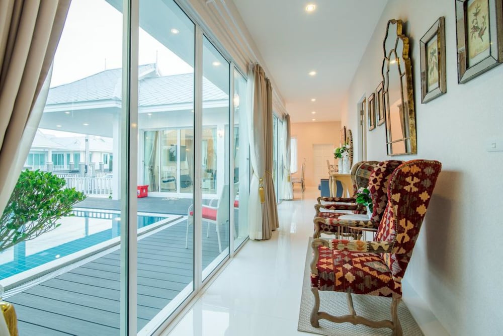 Baan Hua Hin Suk Jung