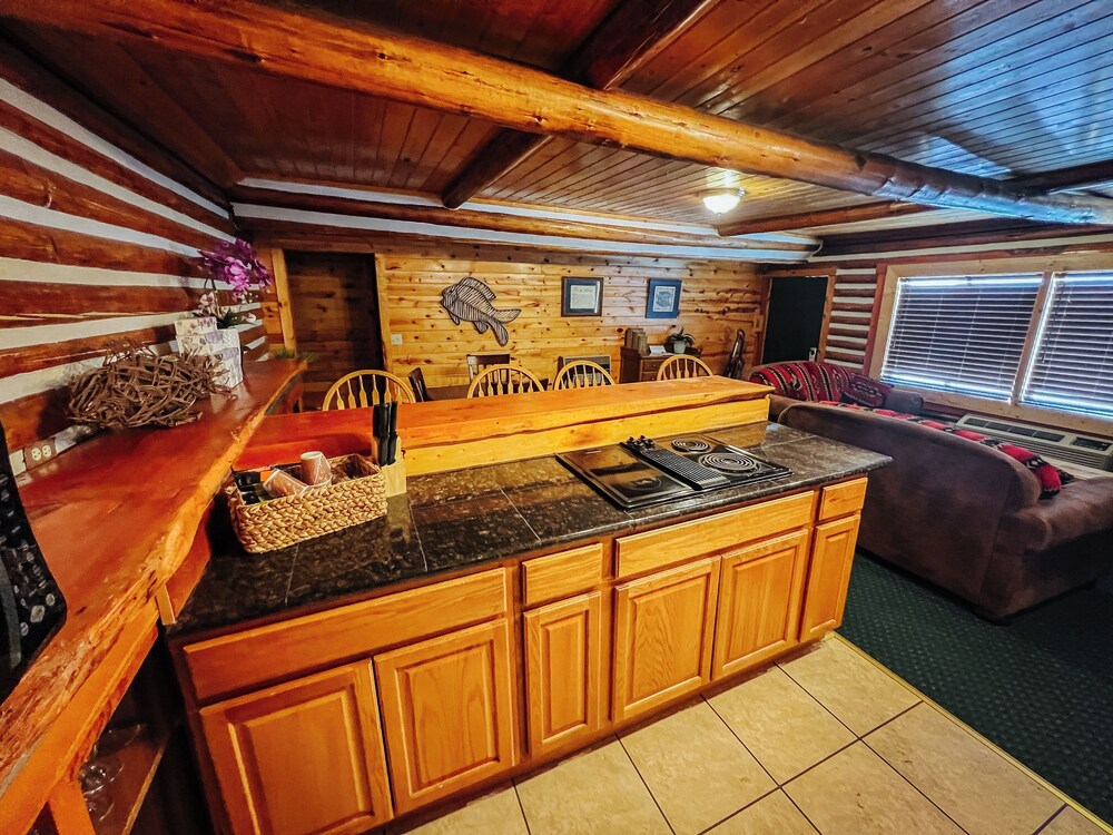 River Property Management LLC