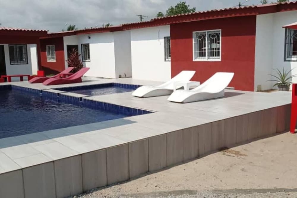 Inviting 6-bed With Swimming Pool in Assinie