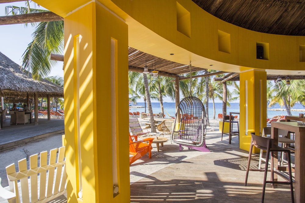 Blue Bay Bungalows