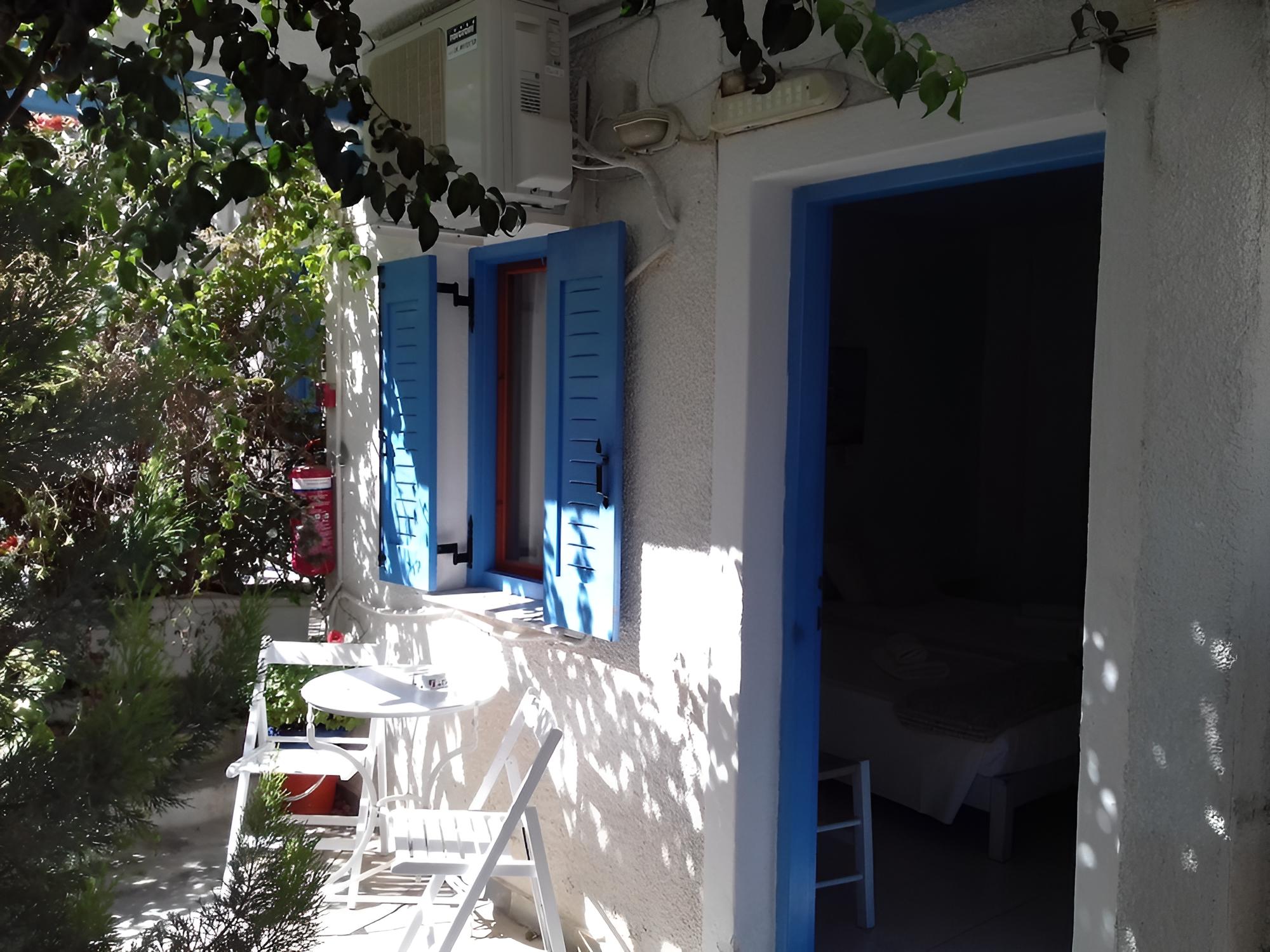 Tilemachos Rooms & Studios