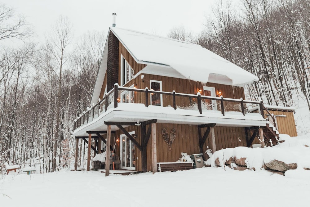 The Pika - Beautiful Mountain-top Cottage With 23 Acres of Private Land With Hiking