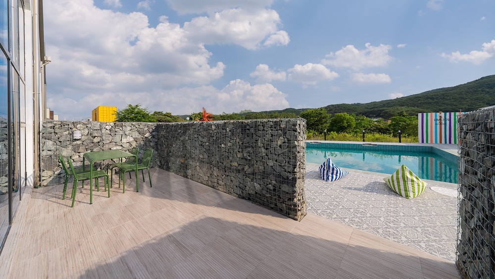 Le Pavilion Pool Villa