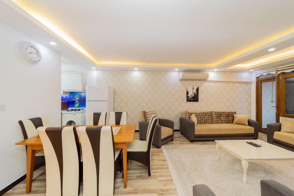 Central Flat Near Markantalya Mall in Muratpasa