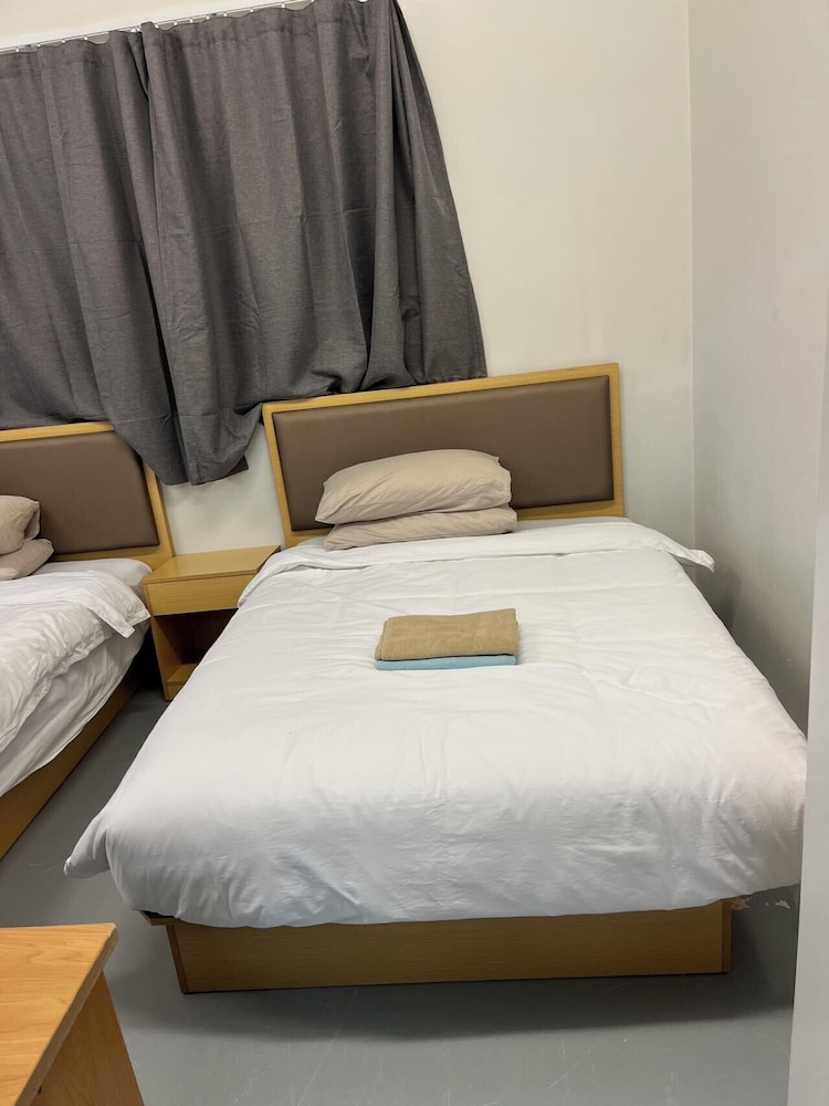 2 Double 3 Single 2 Sofa Beds Studio