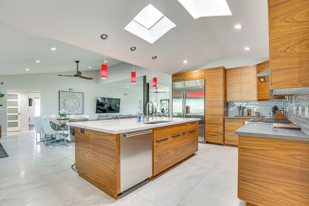 Luxury Scottsdale Home w/ Private Pool & Gas Grill