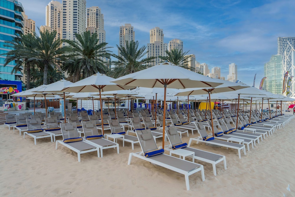 Hilton Dubai The Walk