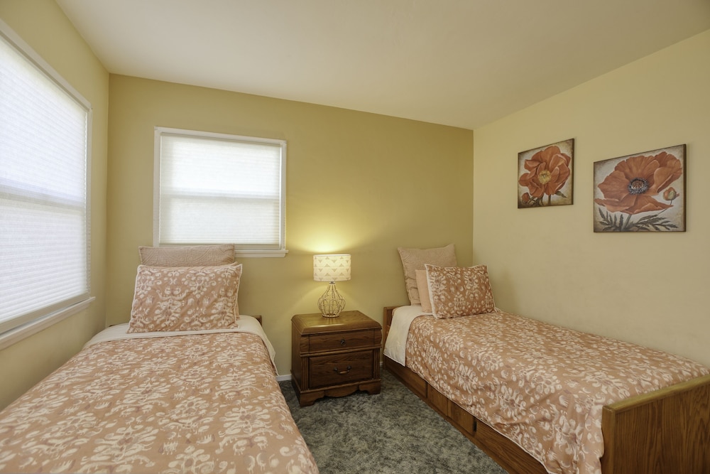 369 Stimson 3 Bedroom Home by Redawning view 3