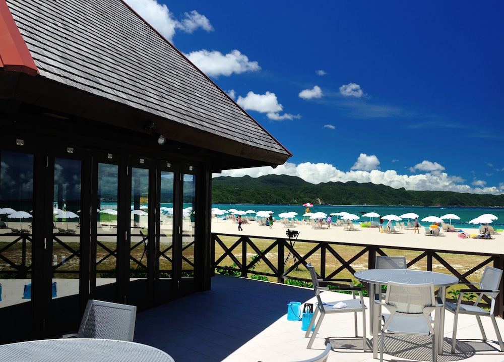 Okuma Private Beach & Resort 84
