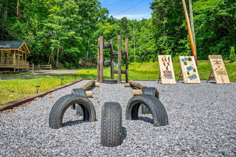 Gburg Pet-friendly Studio Cabin 5 Firepit Games