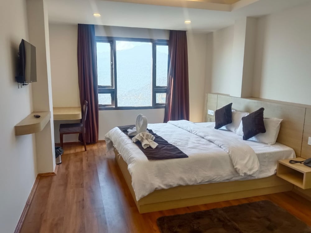 Goroomgo Kings Palace Gangtok