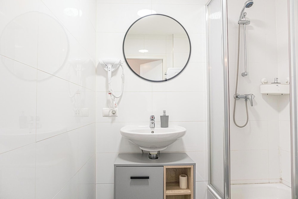 Stylish Modern 1BR 1LR Apartment Vienna