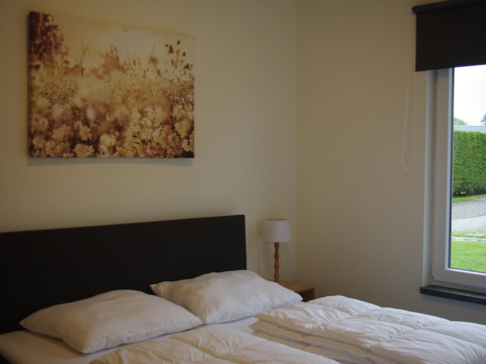Beautiful Bungalow Near Alkmaar