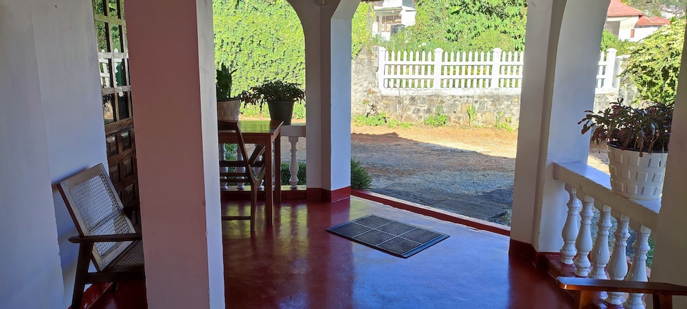 Andrews Hostel