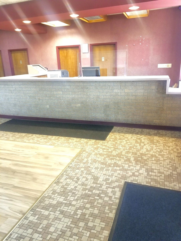 Courtyard Hotel & Event Center