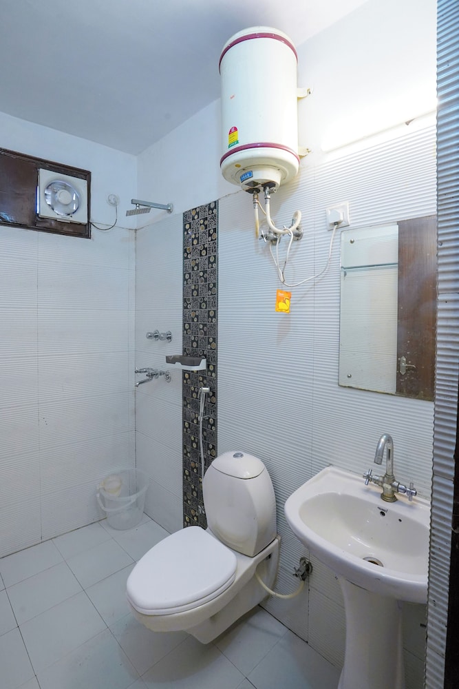 Hotel Sapphire unit of Anand Hospitality
