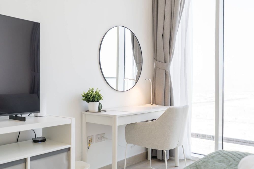 Majestic Studio in Bloom Tower C Perfect for 2