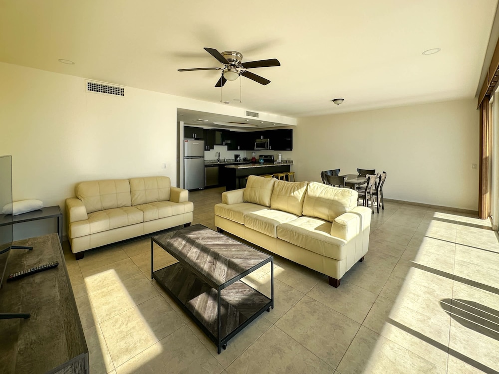 2BR Sunset Escape for Families