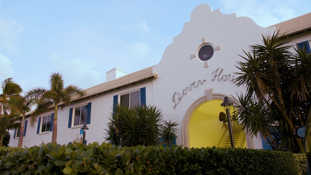 Dover House Resort