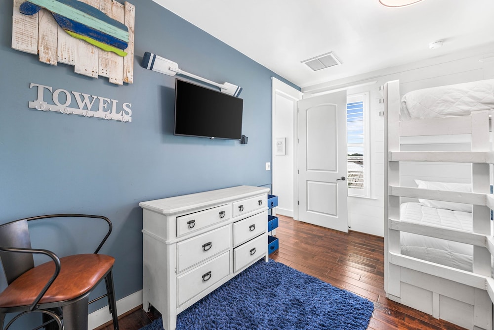 Modern Stay Near 30A w Pool Balcony Golf Cart Rental 30A Sunset Cove