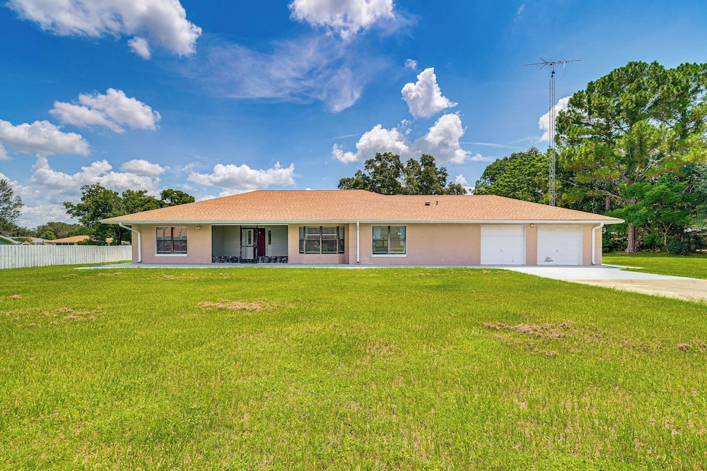11 Mi to Dtwn: Ocala Home w/ Screened-in Lanai! view 3