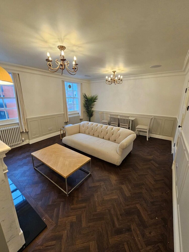 Elegant 3BD Flat Heart of London, Marylebone!