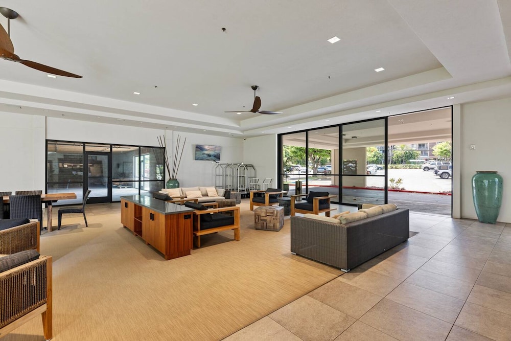 Ocean Views Luxury Amenities Beachfront Retreat