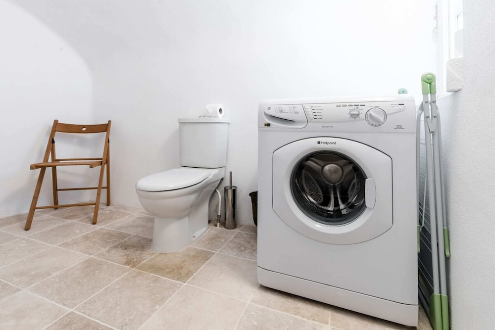 2 Bed 2 Bath Garden Flat in Victoria Pimlico