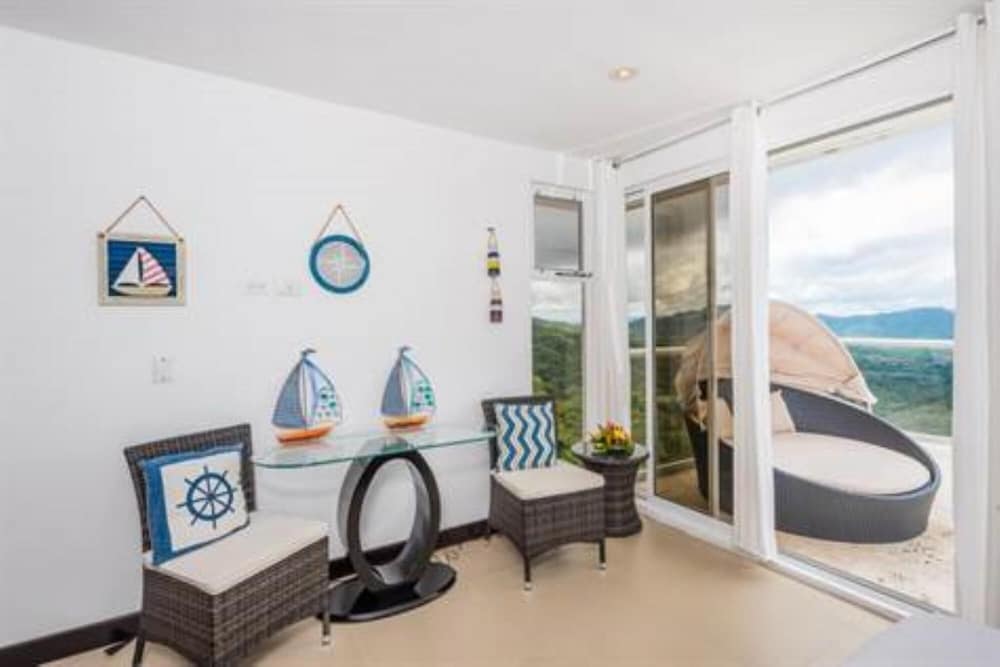 Breathtaking Oceanview Retreat With Infinity Pool in Playa Potrero Villa Blanca