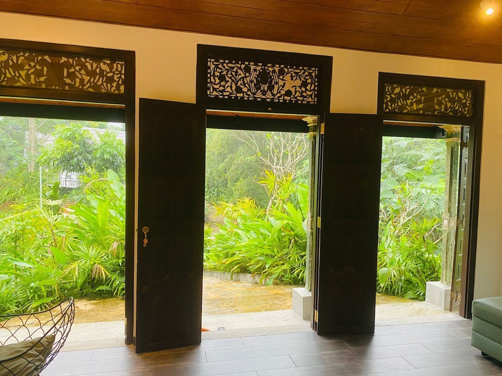 Rain Drops Wellness Villa Sinharaja