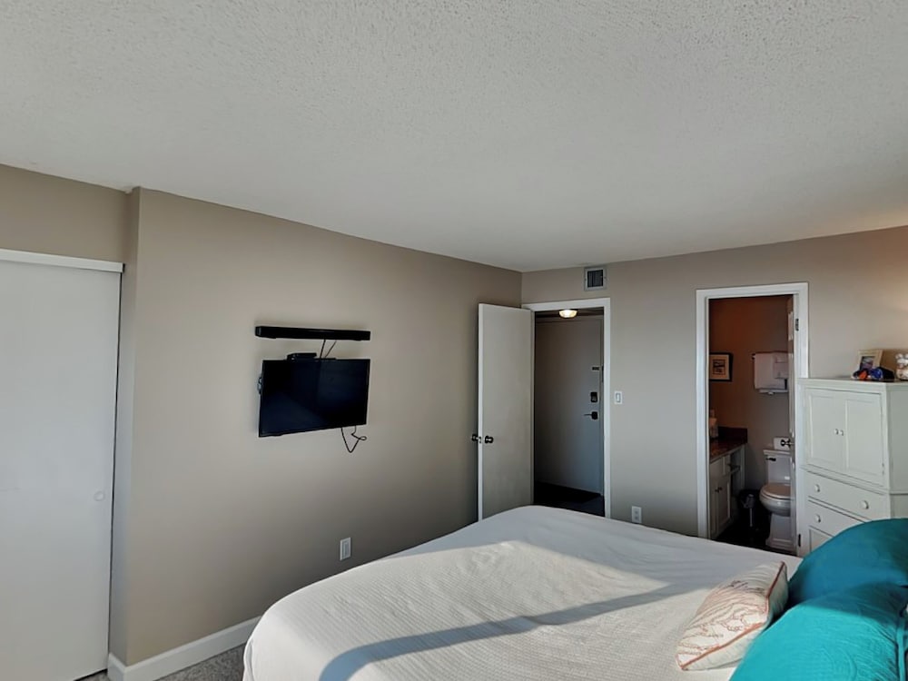 Pinnacle Port #A-117 by Southern Vacation Rentals