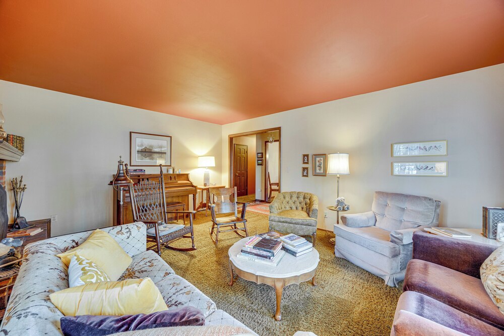 5 Mi to Castlewood Canyon: 'grandma's House'