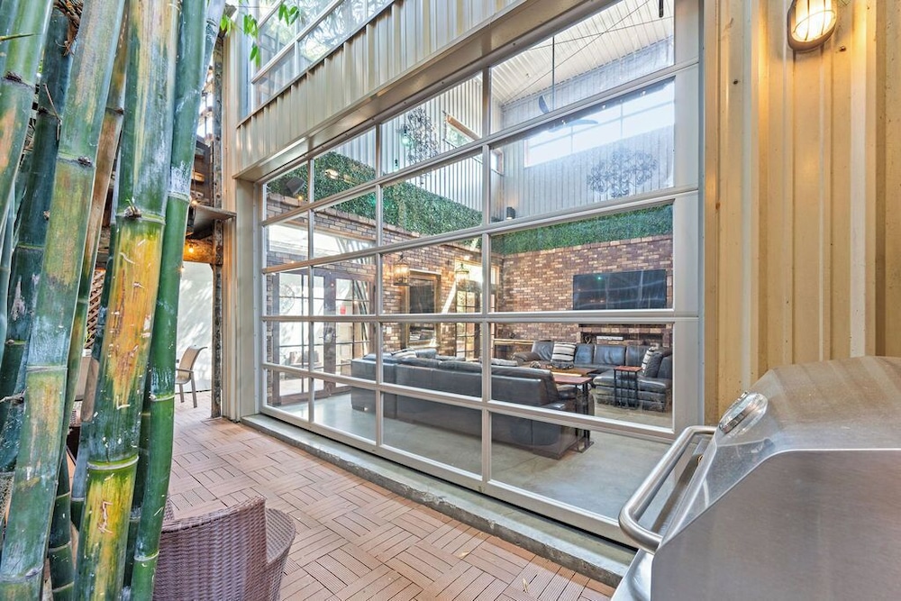 Bamboo Loft 6BR