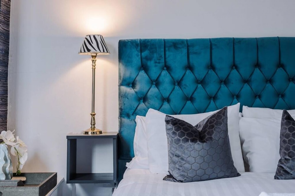 Host Apartments The Kensington Townhouse