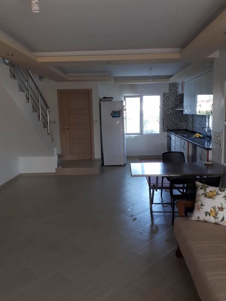 Barazoglu Villa 1 view 5