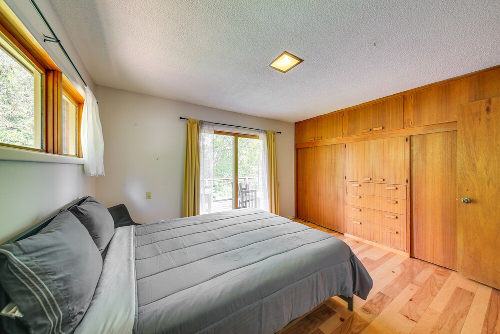 Sandpoint Vacations - 12 Mi to Schweitzer: Spacious Home w/ Deck! - Property Image 24