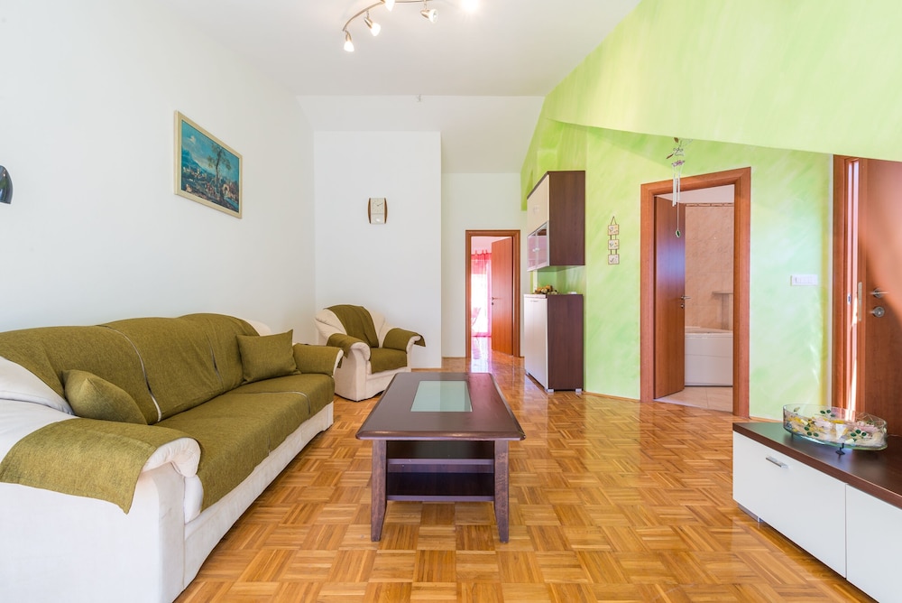 Angela Apartments
