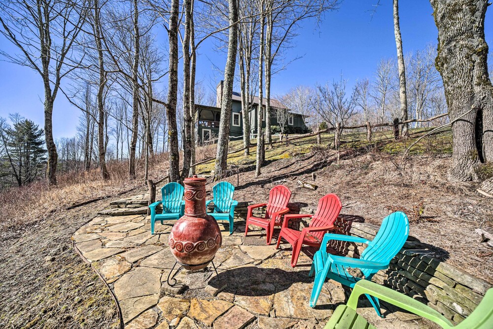 On 22 Acres: Cullowhee Craftsman Home w/ Mtn Views