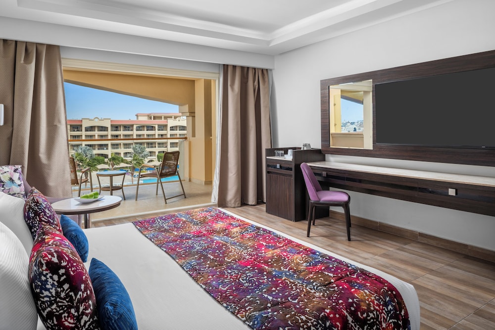 Pickalbatros White Beach Resort - Hurghada