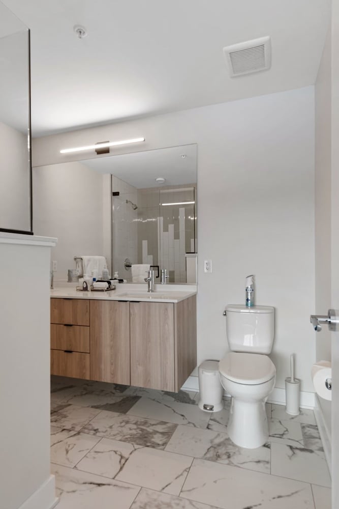 Unforgettable Stay High End 2BR Easy City Access