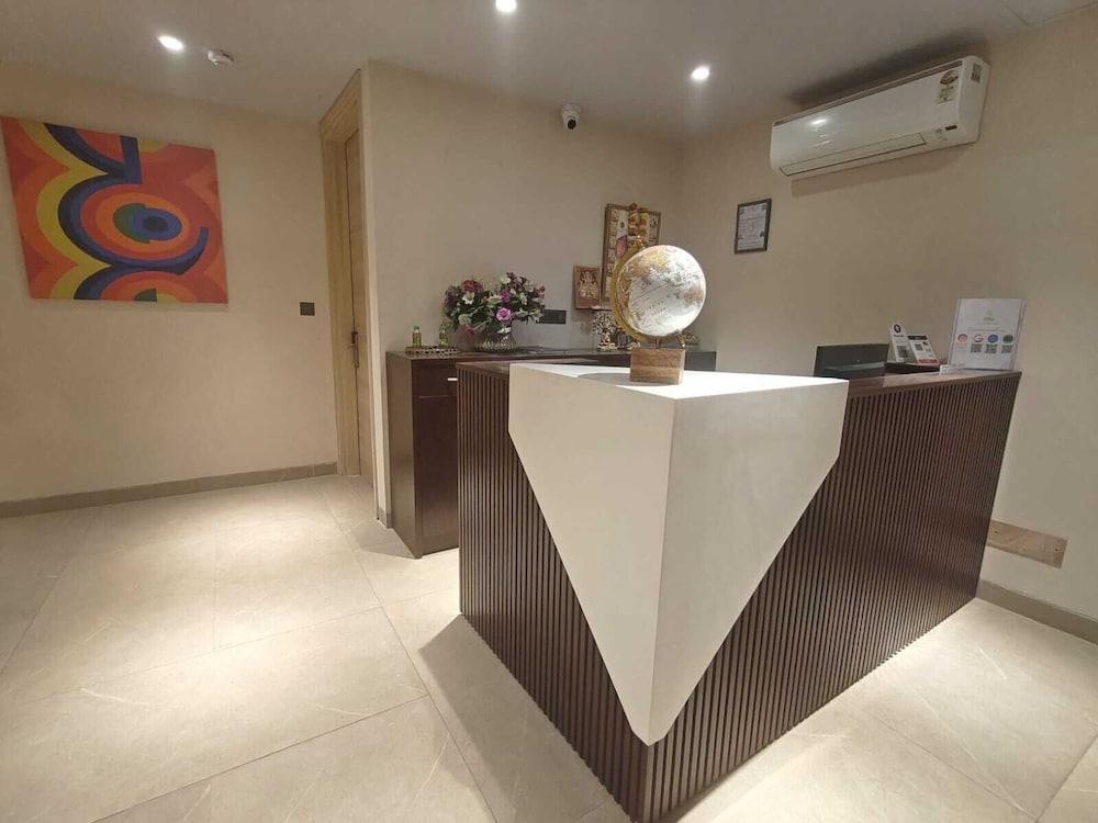 Bluestone Prime by The Cosy Hotels